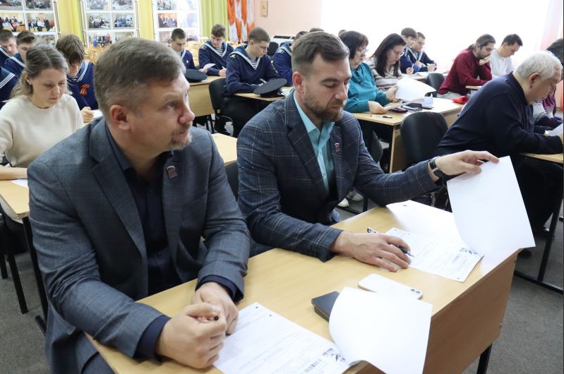 Ейский район вместе со всей страной сегодня писал «Диктант Победы»