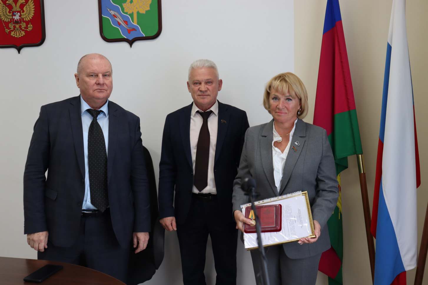 Медалью «За вклад в укрепление обороны Российской Федерации» Лючия Шулешова